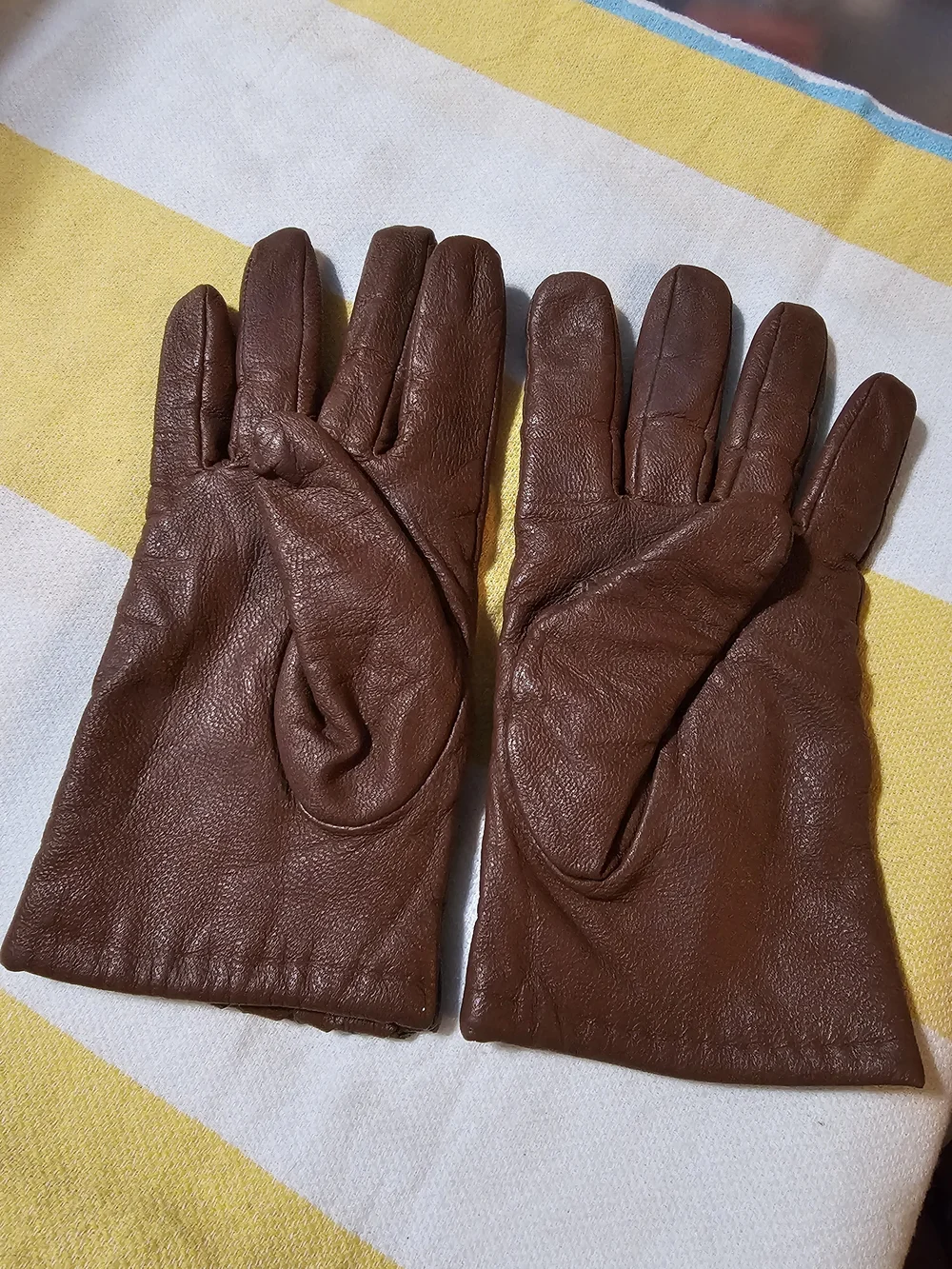 Women's Brown Leather Woven Cuff Gloves